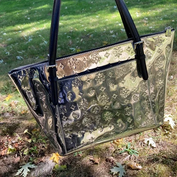 Michael Kors Metallic Silver Monogram Mirror Zipper Top Ciara Tote Bag Purse - Picture 13 of 17